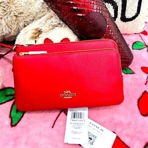 ❤️Coach Doyble Zip Wristlet❤️